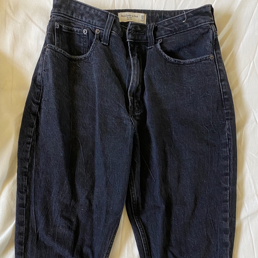 A&F The Mom High Rise (Curve Love)
